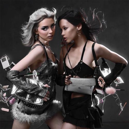 Sophie Powers & Lexie Liu - Klepto
