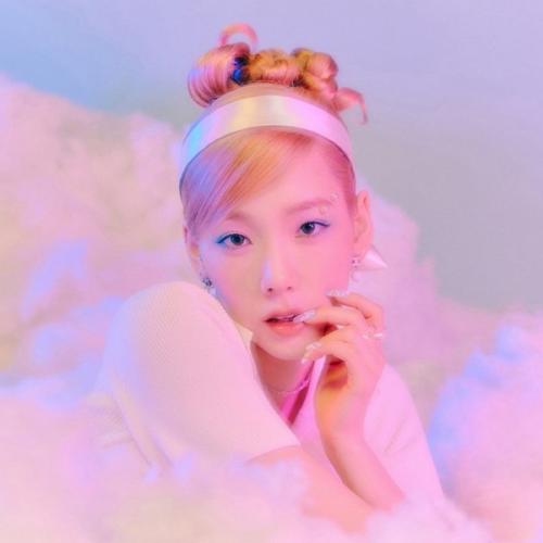 TAEYEON - Weekend