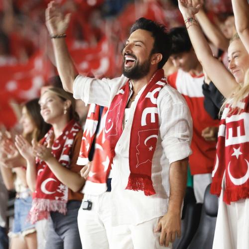 Hep Birlikte Milli Takım - Tarkan
