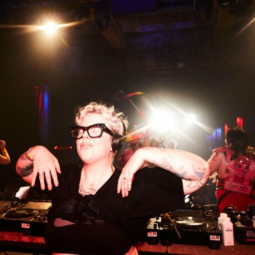The Blessed Madonna feat. Clementine Douglas - Happier