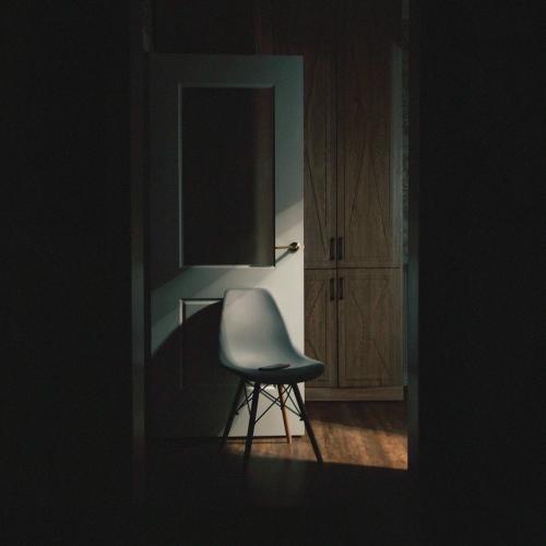 Through The Mirror - Talking To Ghosts