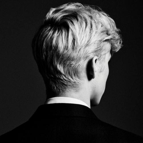 Seventeen - Troye Sivan