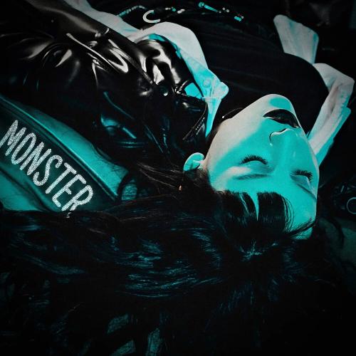 Ustinna - MONSTER
