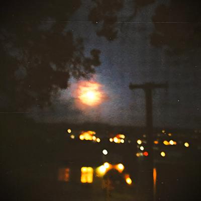 uthewise, P0lar Street - Alone