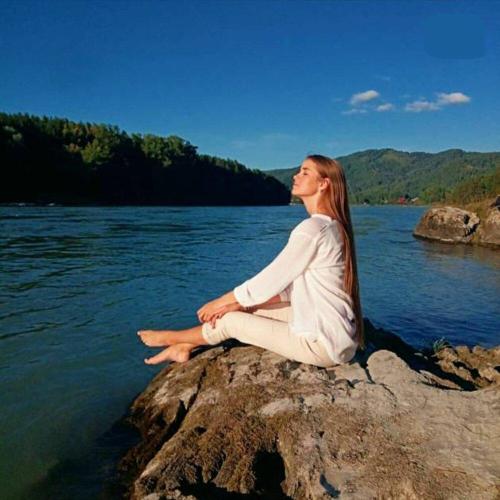 VNTN, Ksenia Miloserdova - Ты Мой Свет