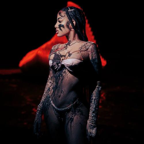 Yailin La Mas Viral feat. 6IX9INE & Ben El Tavori - Feefafo